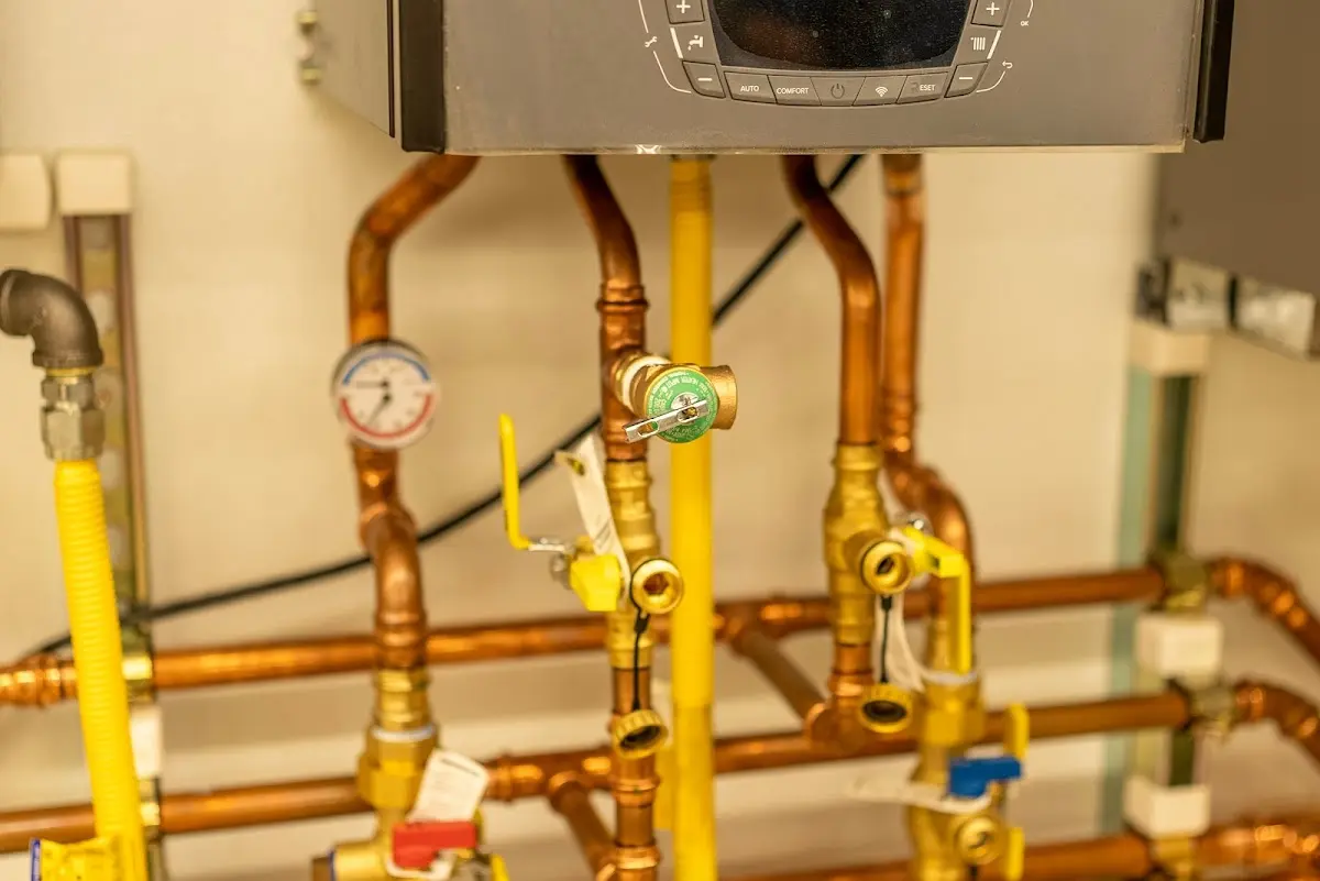 Licensed technician providing Emergency Plumbing for a homeowner in Lawndale